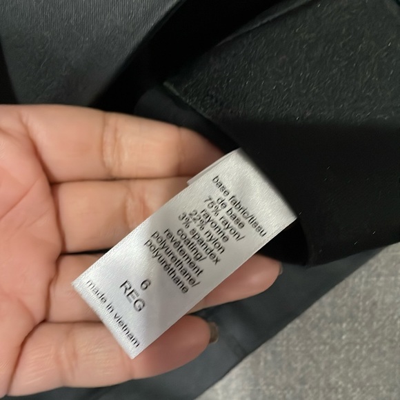 MAURICES Black Coated Faux Leather Mini Skirt Size 6 - Picture 6 of 12